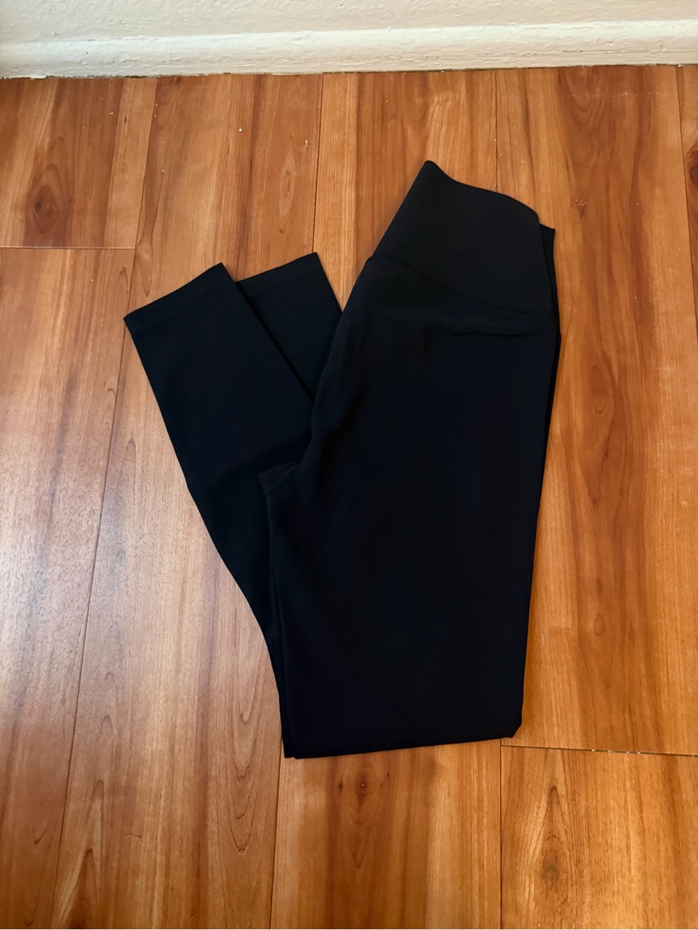 ALO Ripped Warrior Leggings